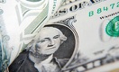 Доллар во вторник стал теснить тенге на казахстанской бирже