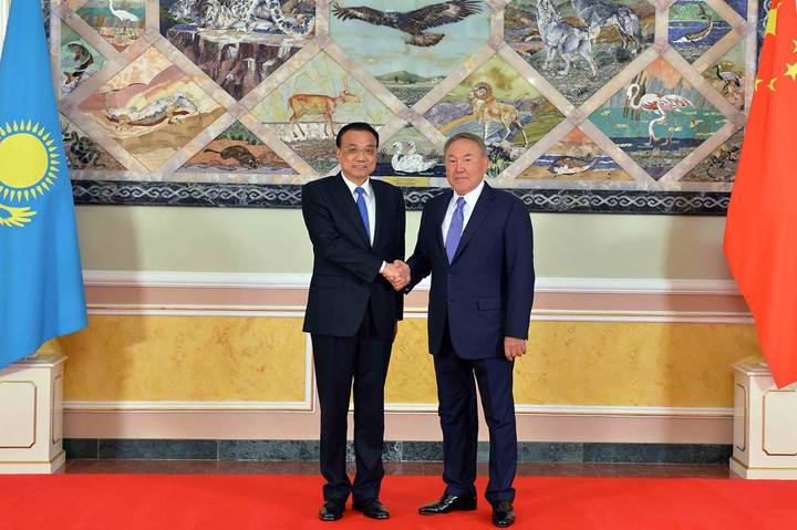 Ли Кэцян и Нурсултан Назарбаев.