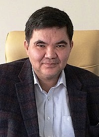 Жарас Ахметов.