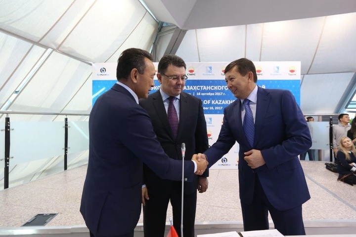 Сауат Мынбаев, Канат Бозумбаев и Кайрат Шарипбаев.