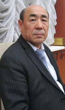 Ауезхан Даринов.