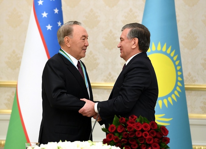 Нурсултан Назарбаев и Шавкат Мирзиёев.
