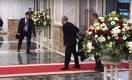 Президент Казахстана покорил YouTube, сняв на ходу пальто