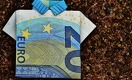 Евро дешевеет в Казахстане