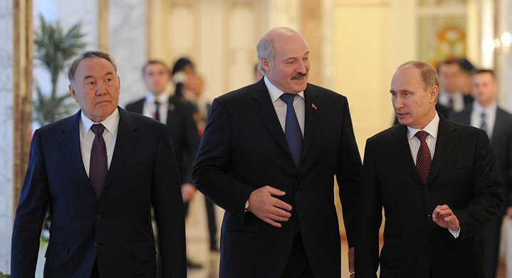 Нурсултан Назарбаев, Александр Лукашенко и Владимир Путин.