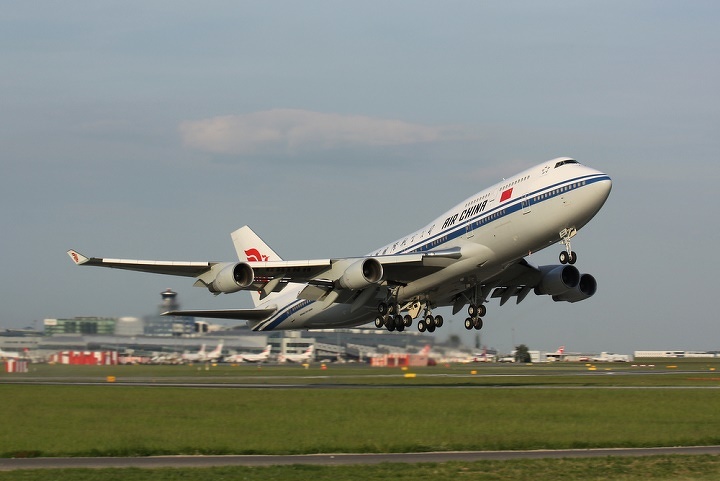 Boeing - 747 Air China.