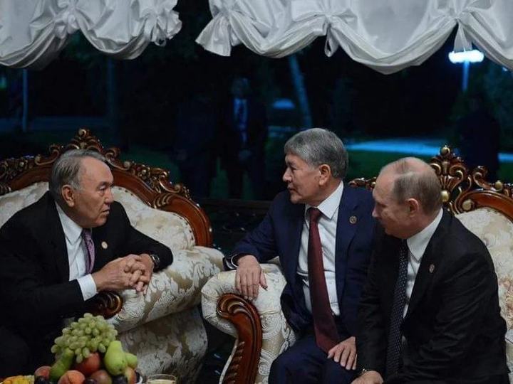 Нурсултан Назарбаев, Алмазбек Атамбаев и Владимир Путин.