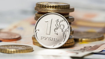 Рубль на время забыл о геополитике: дорожающая нефть и налоговый период вдохновляют на рост